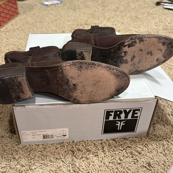 Frye Carson shortie - Picture 3 of 4
